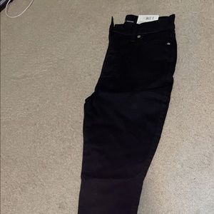 Lucky brand black jeans-no rips